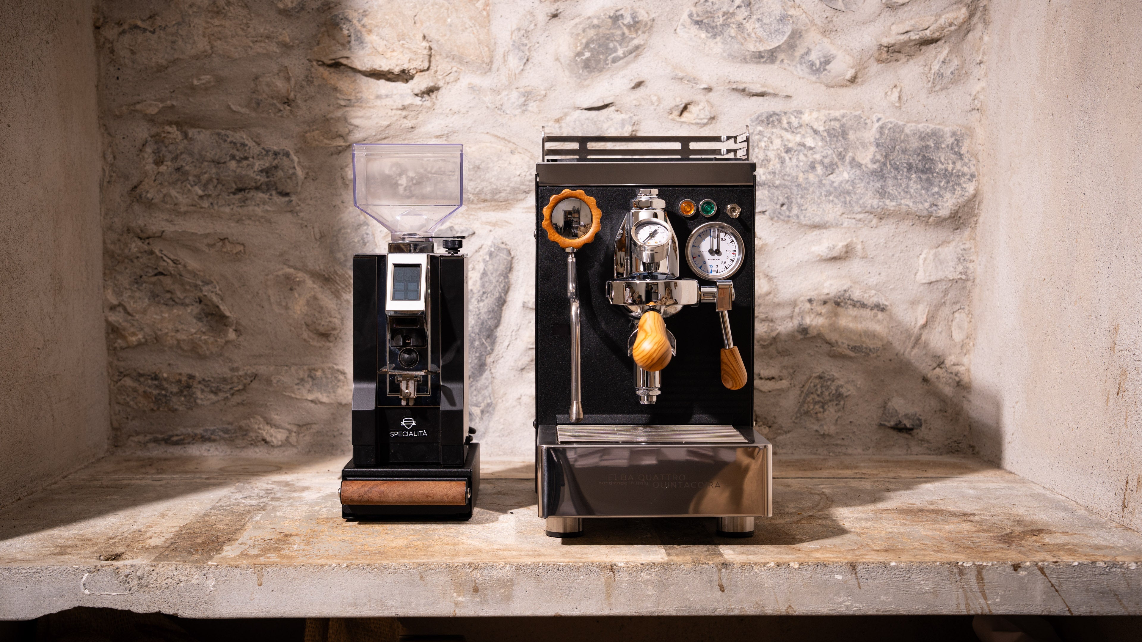 Espressomaschinen, Kaffeemühlen und Zubehör - Quintacoira Coffee Shop